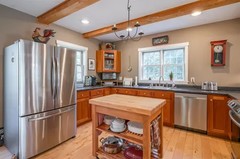 9 Falcon Lane Warren NH 03279