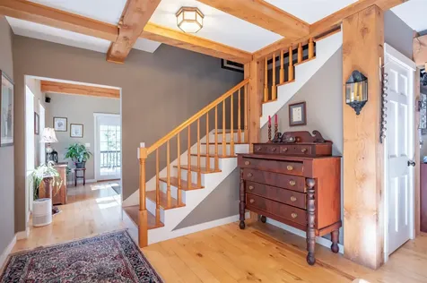 9 Falcon Lane Warren NH 03279