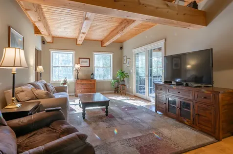 9 Falcon Lane Warren NH 03279