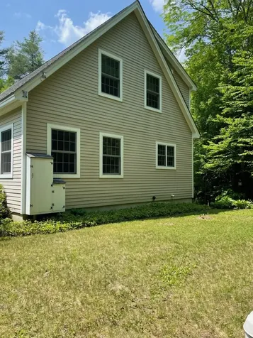 9 Falcon Lane Warren NH 03279