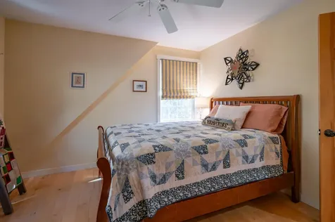 9 Falcon Lane Warren NH 03279