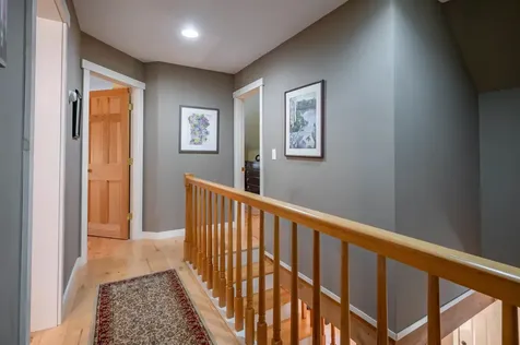 9 Falcon Lane Warren NH 03279