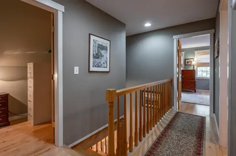 9 Falcon Lane Warren NH 03279