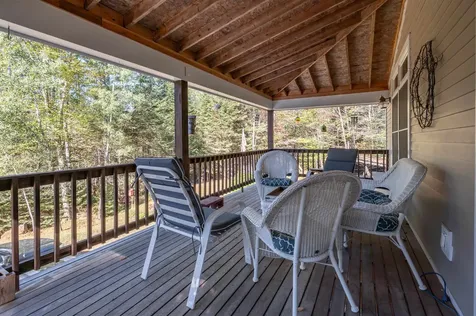 9 Falcon Lane Warren NH 03279