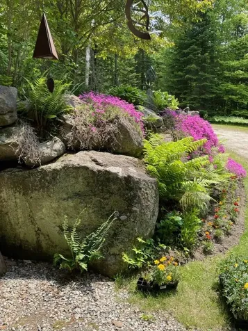 9 Falcon Lane Warren NH 03279