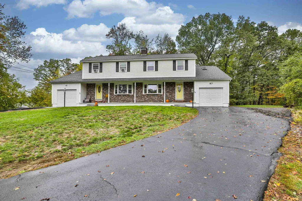 14 Clare Lane Salem NH 03079