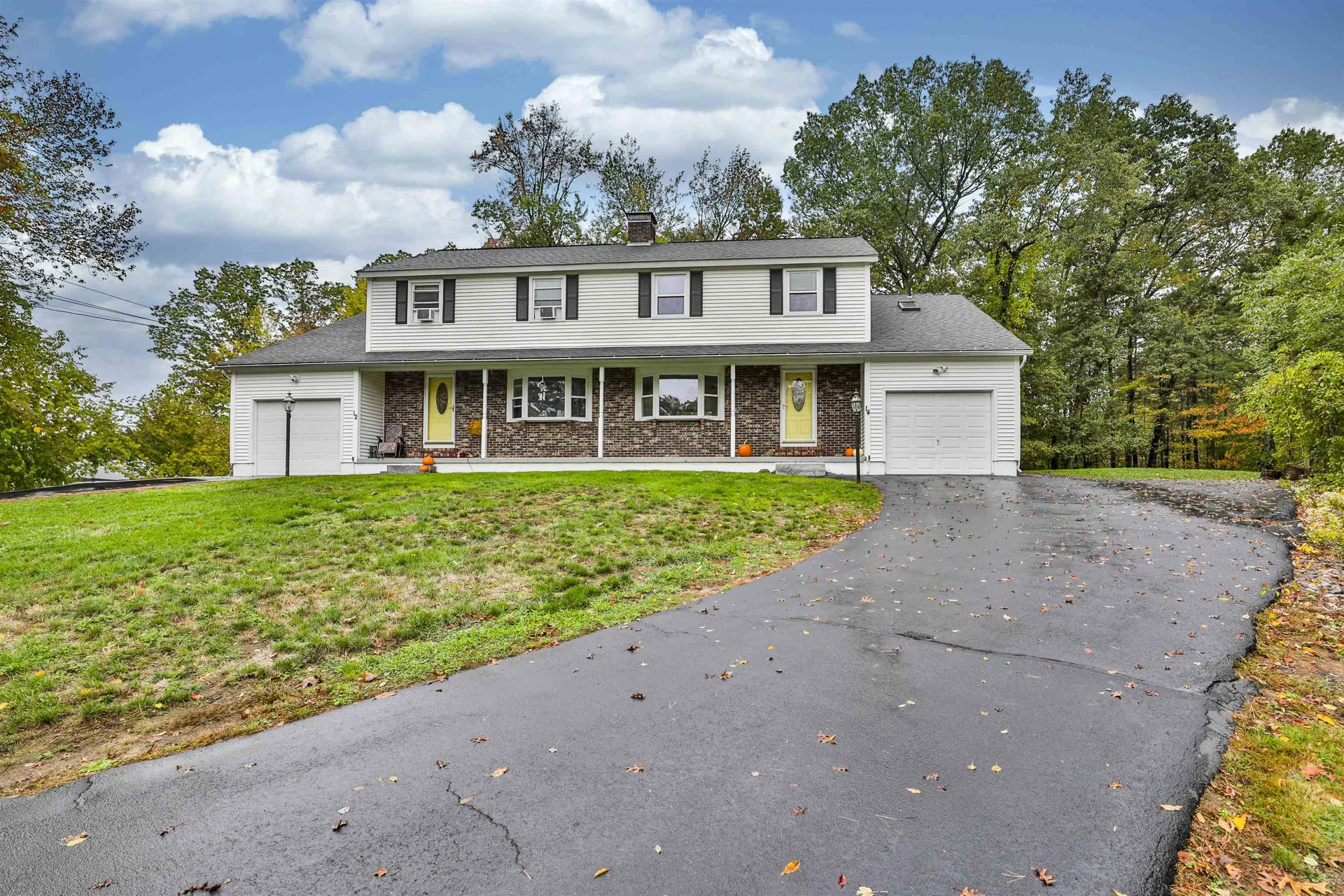 14 Clare Lane Salem NH 03079
