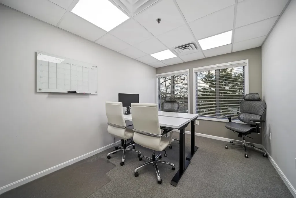 75 Gilcreast Road Londonderry NH 03053