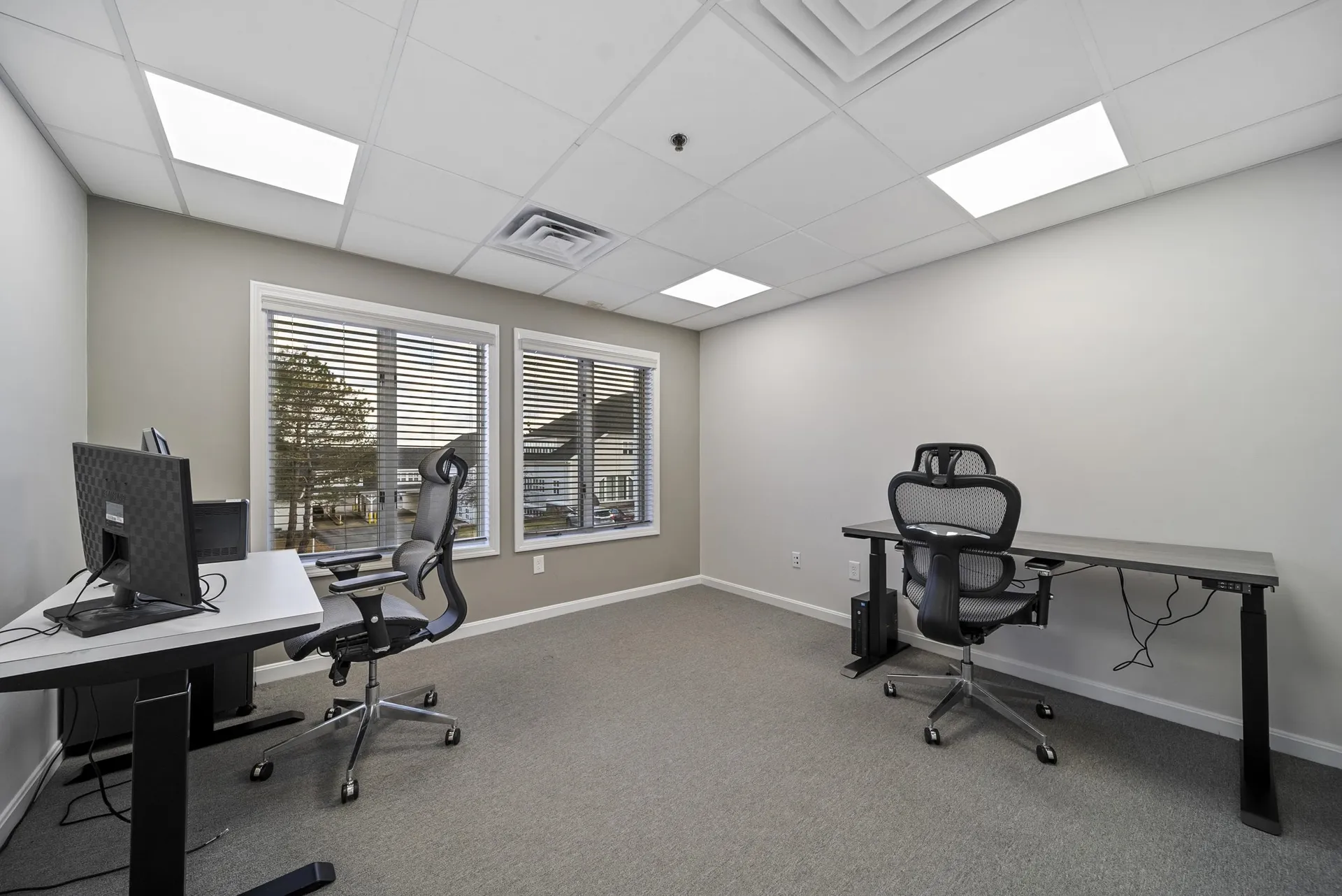 75 Gilcreast Road Londonderry NH 03053