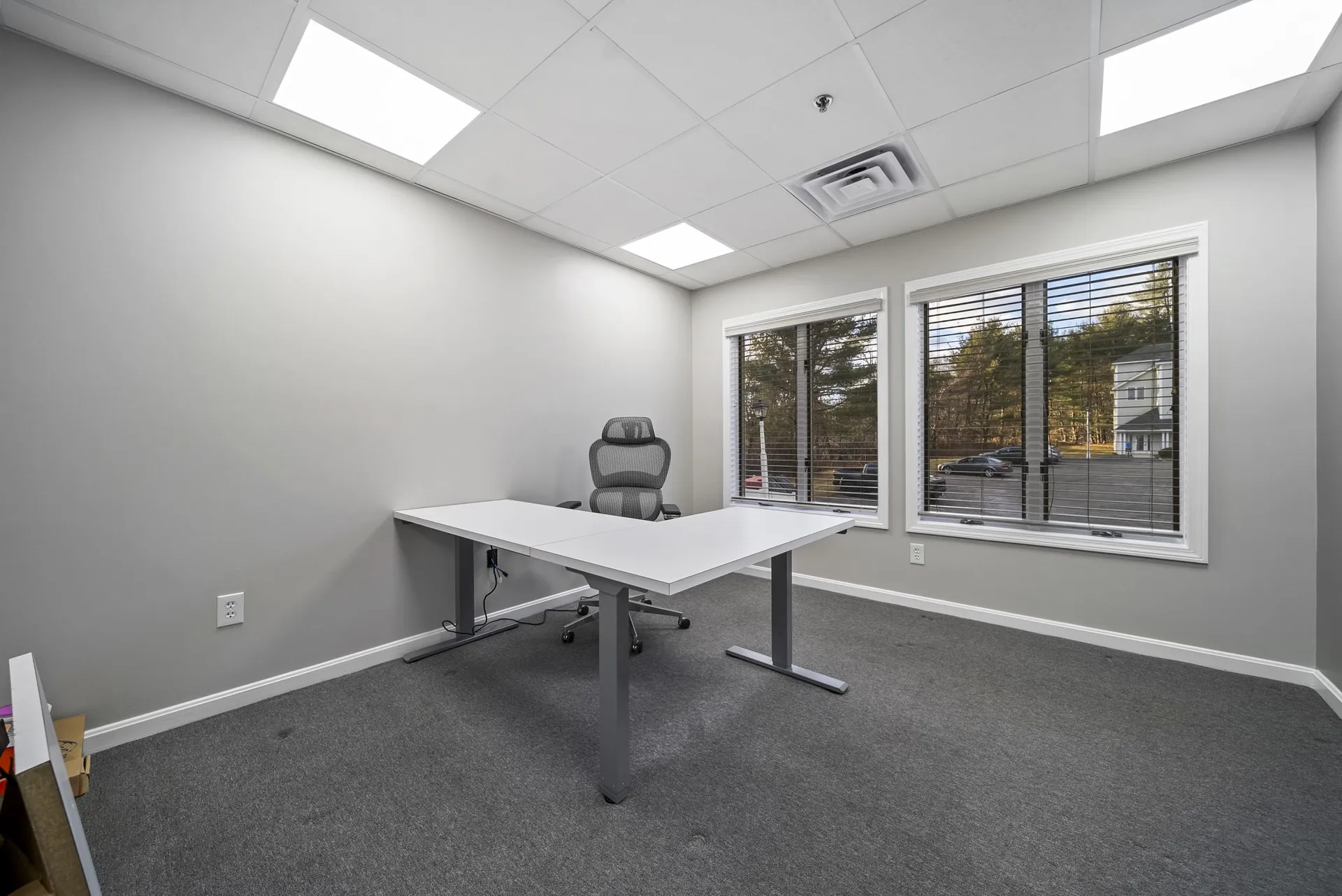 75 Gilcreast Road Londonderry NH 03053