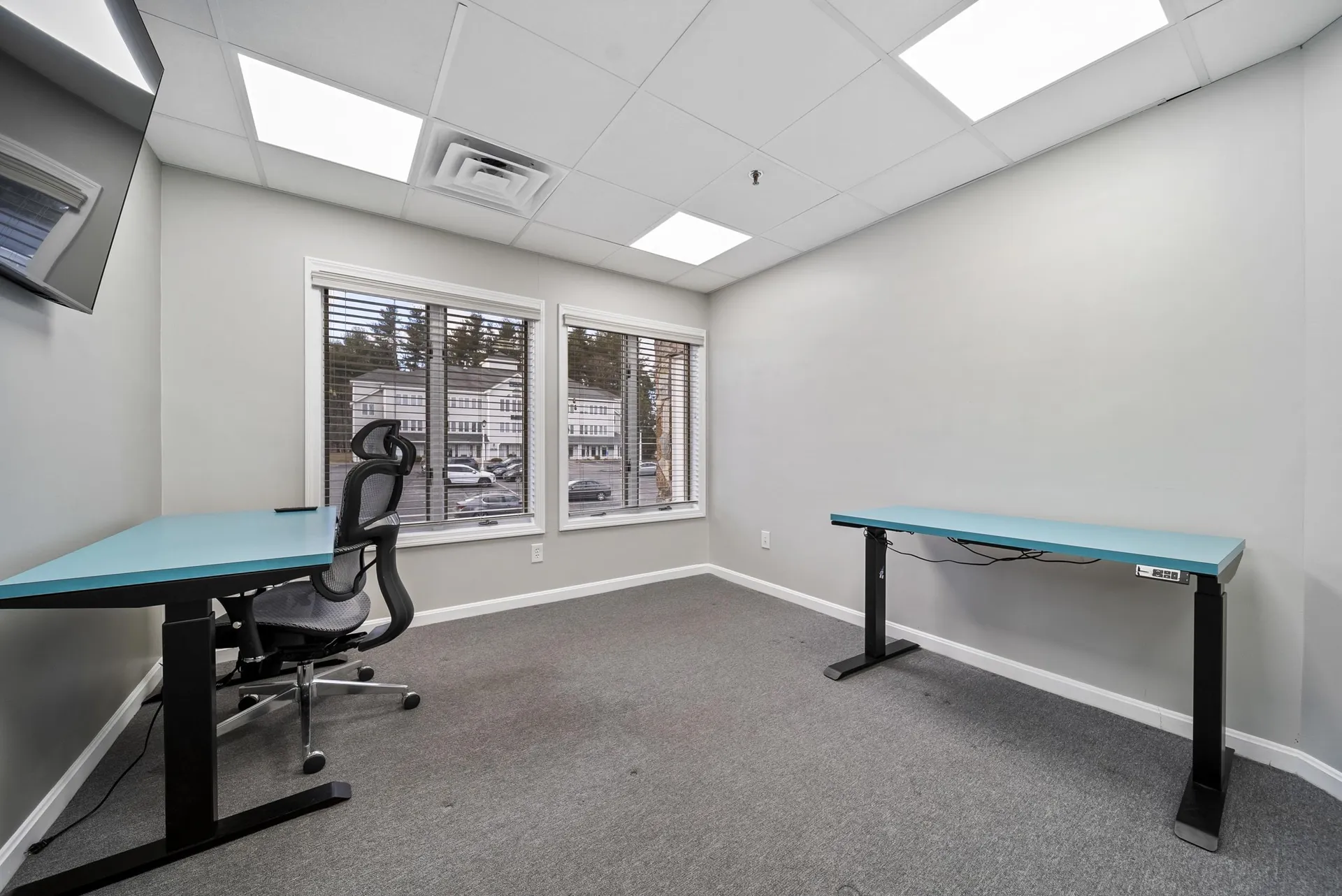 75 Gilcreast Road Londonderry NH 03053