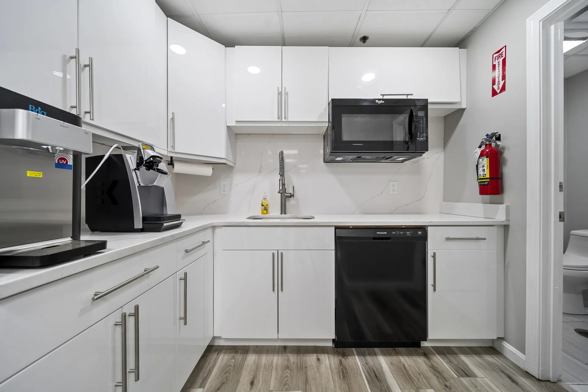 75 Gilcreast Road Londonderry NH 03053