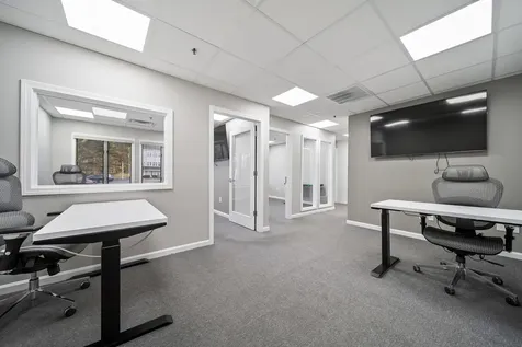 75 Gilcreast Road Londonderry NH 03053