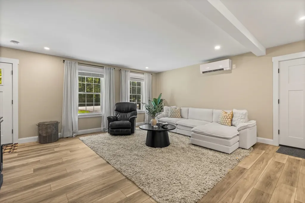 38 Laurel Lane Somersworth NH 03878