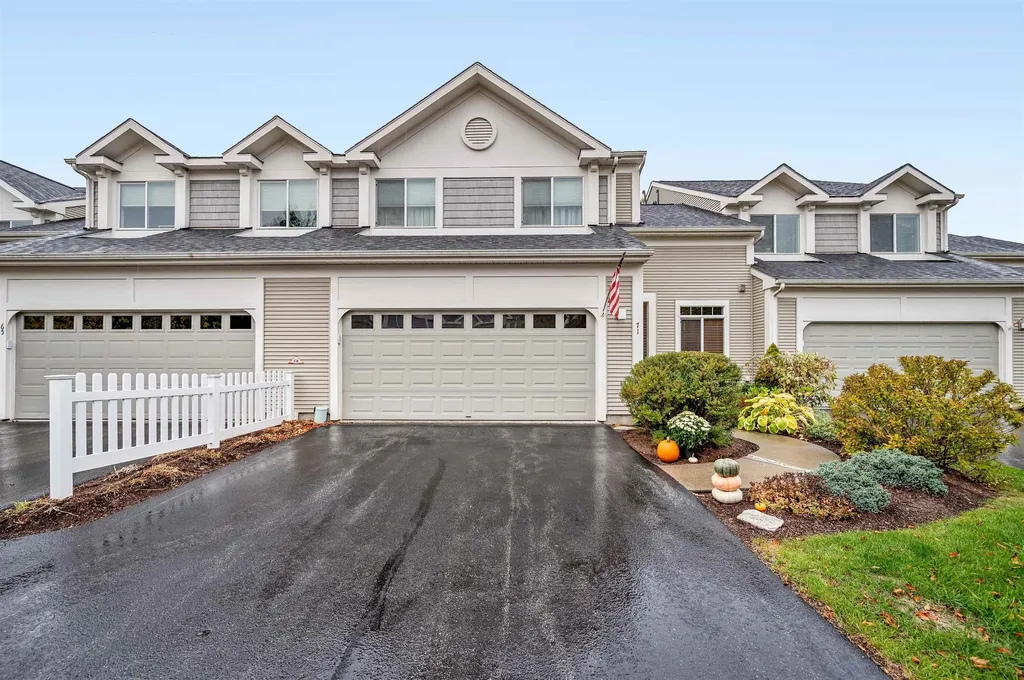 71 Hummingbird Lane South Burlington VT 05403