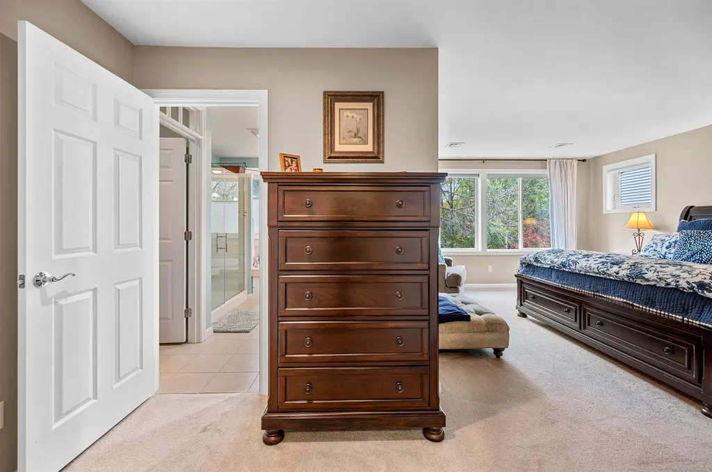 71 Hummingbird Lane South Burlington VT 05403