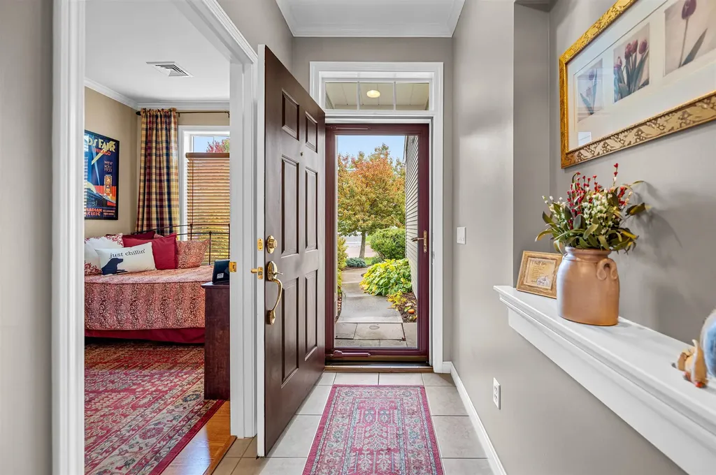 71 Hummingbird Lane South Burlington VT 05403