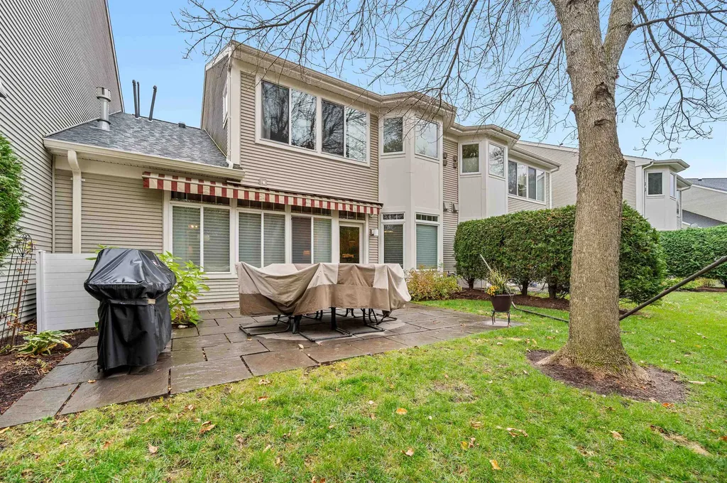 71 Hummingbird Lane South Burlington VT 05403