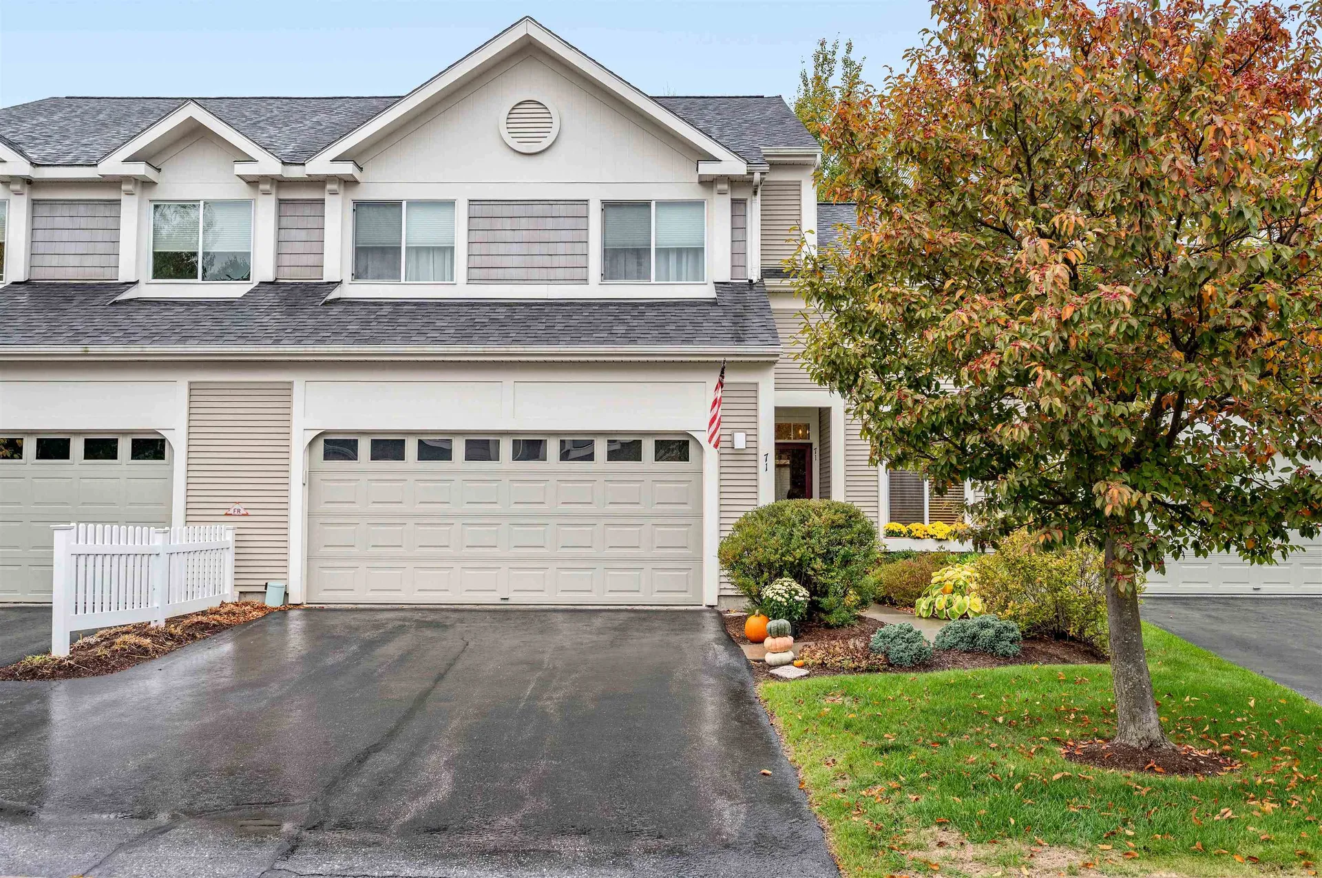 South Burlington VT, 71 Hummingbird Lane