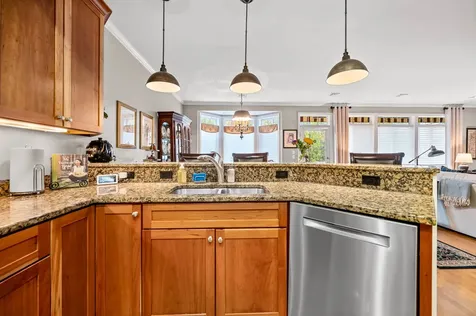 71 Hummingbird Lane South Burlington VT 05403