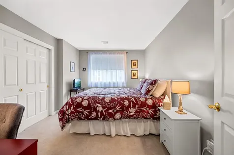 71 Hummingbird Lane South Burlington VT 05403