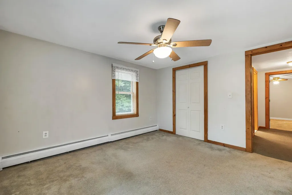 30 Del's Way Weare NH 03281