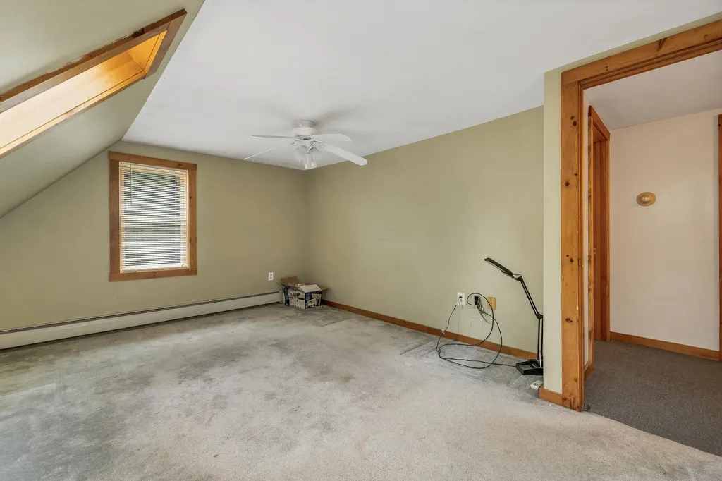 30 Del's Way Weare NH 03281