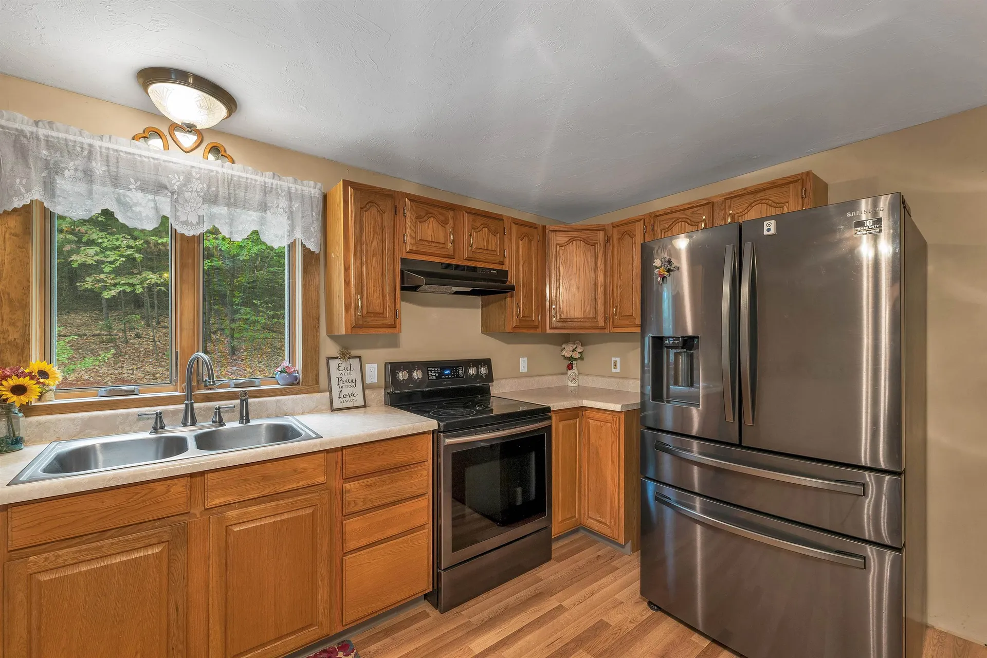 30 Del's Way Weare NH 03281