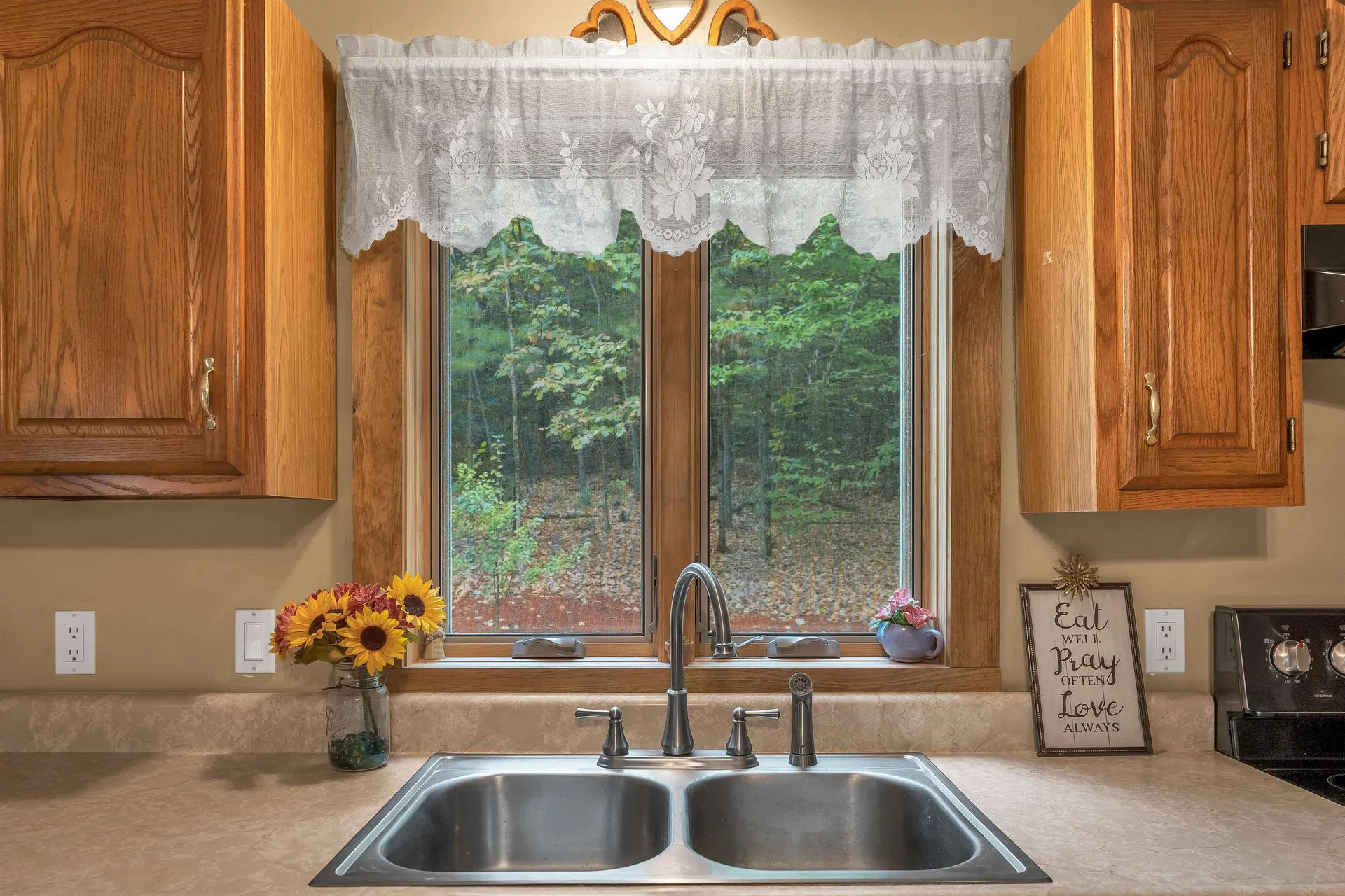 30 Del's Way Weare NH 03281