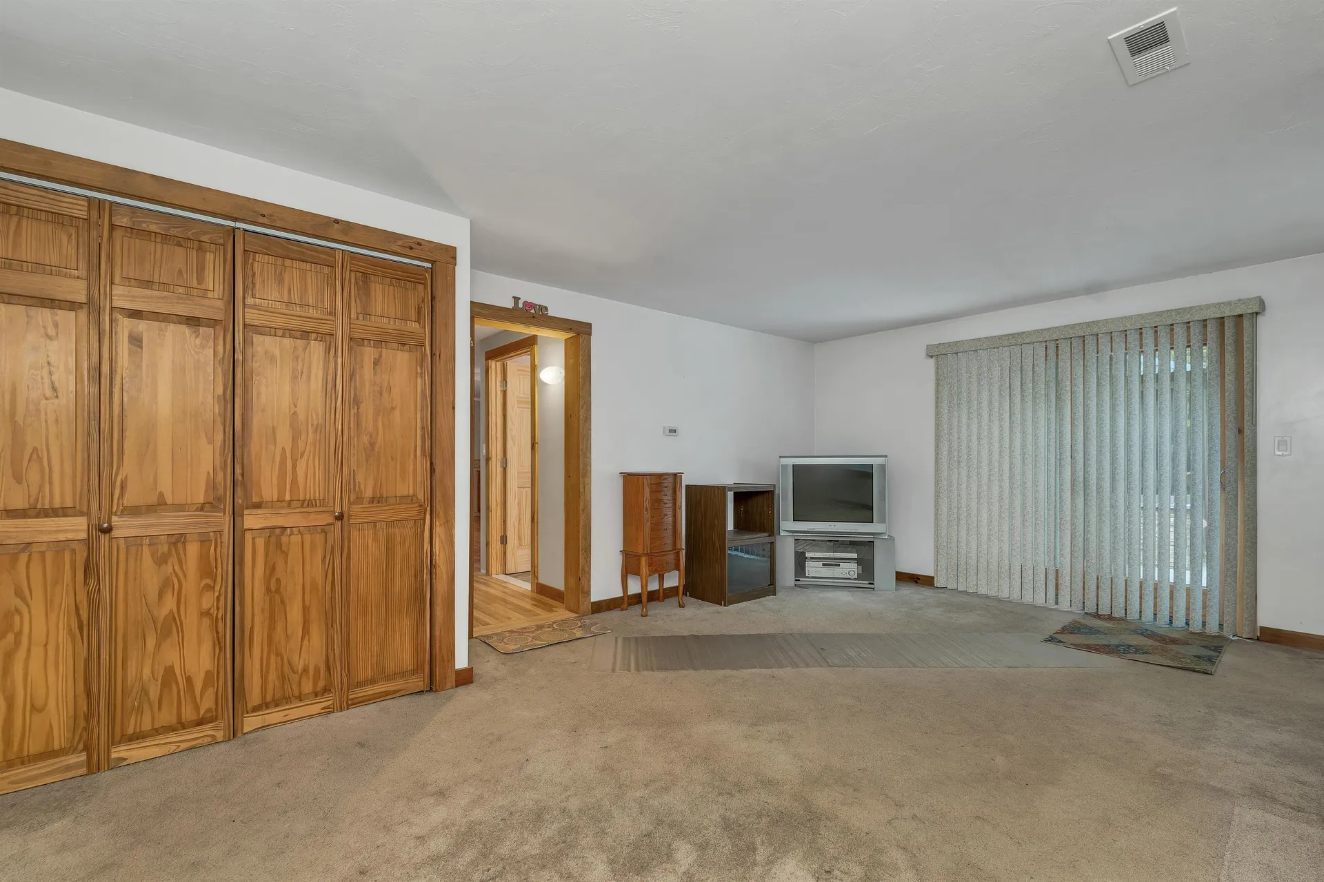 30 Del's Way Weare NH 03281