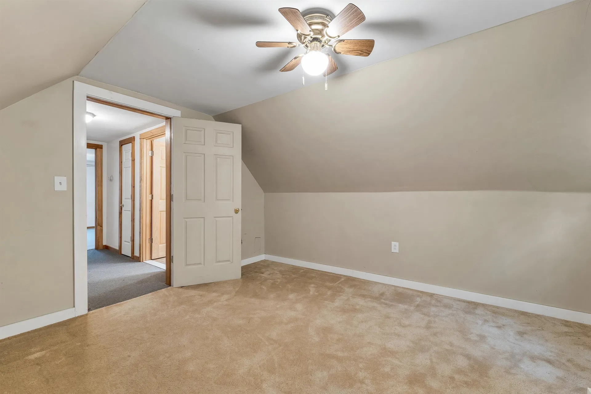 30 Del's Way Weare NH 03281