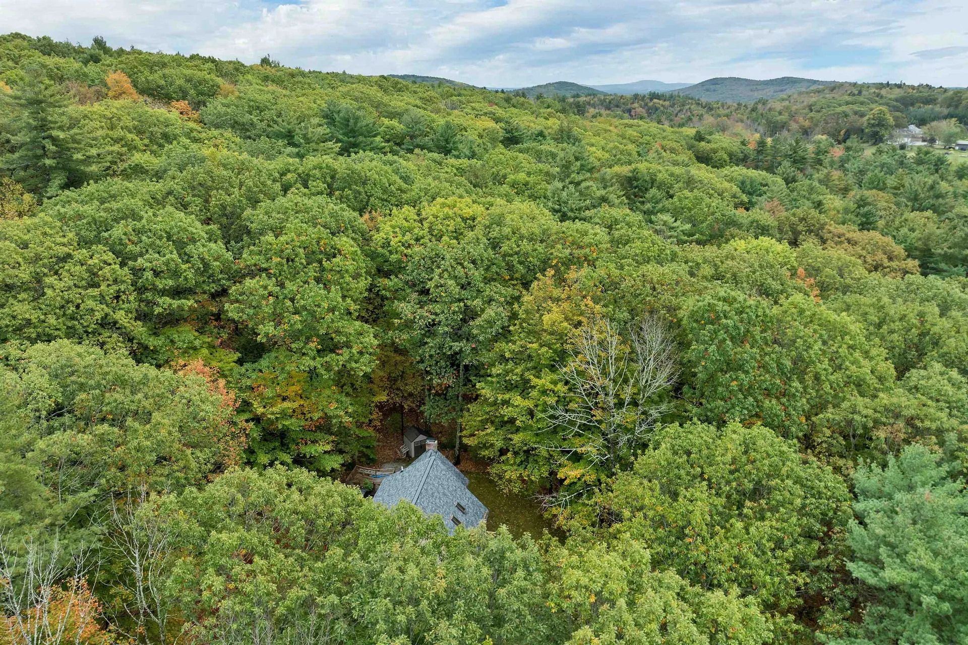 30 Del's Way Weare NH 03281