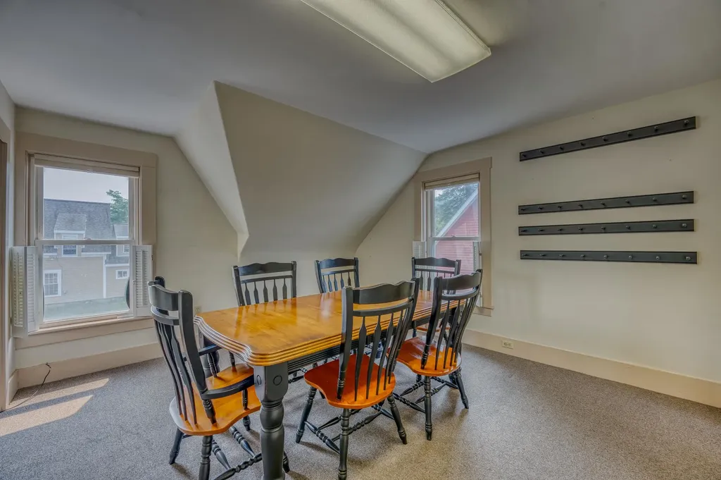 134 Cottage Street Littleton NH 03561