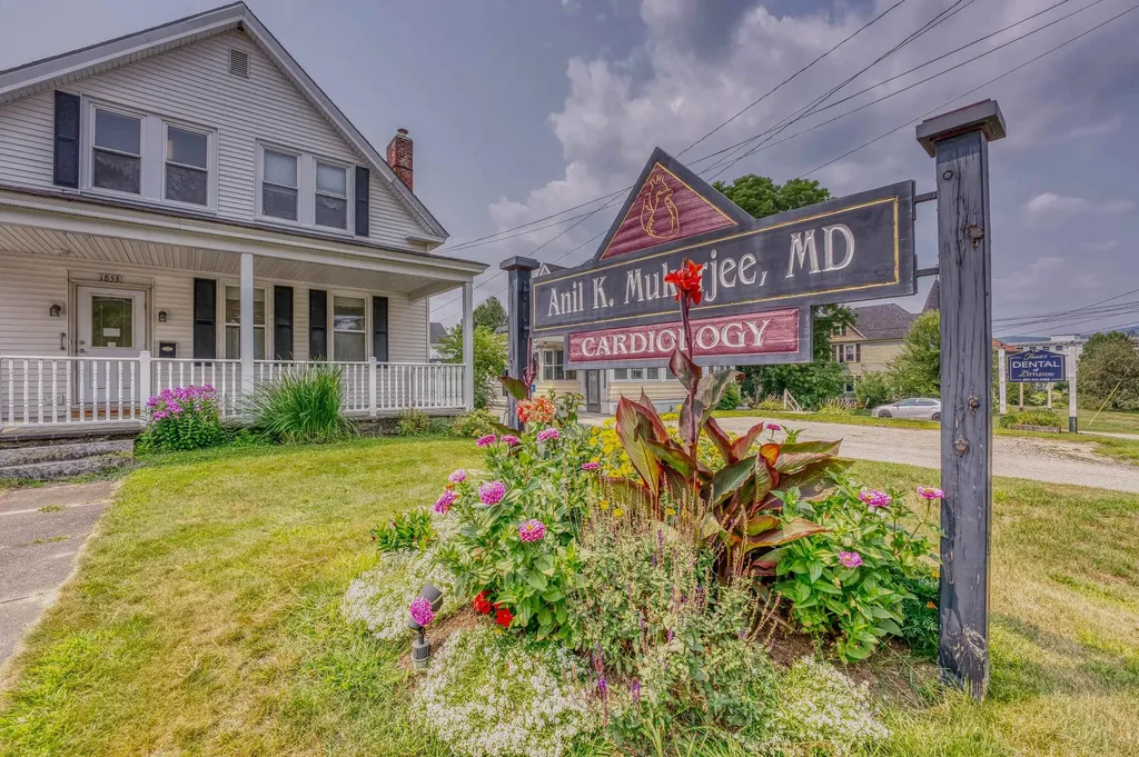 134 Cottage Street Littleton NH 03561