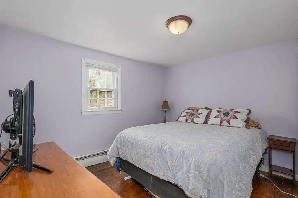 43 Maple Avenue Newton NH 03858