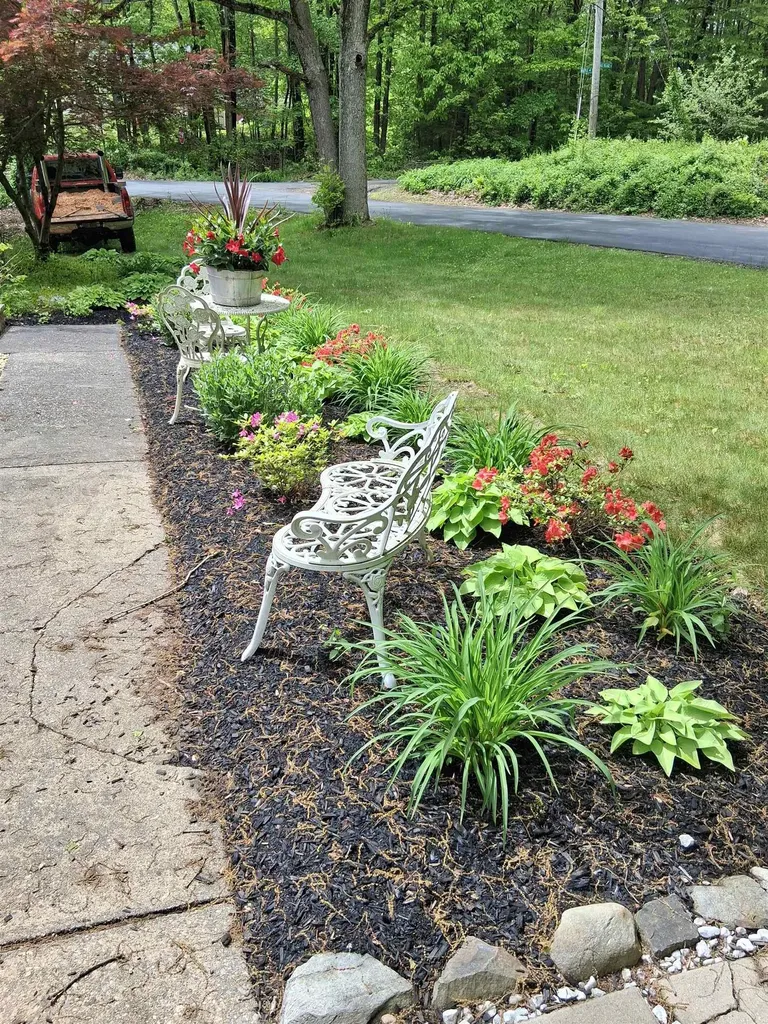 43 Maple Avenue Newton NH 03858