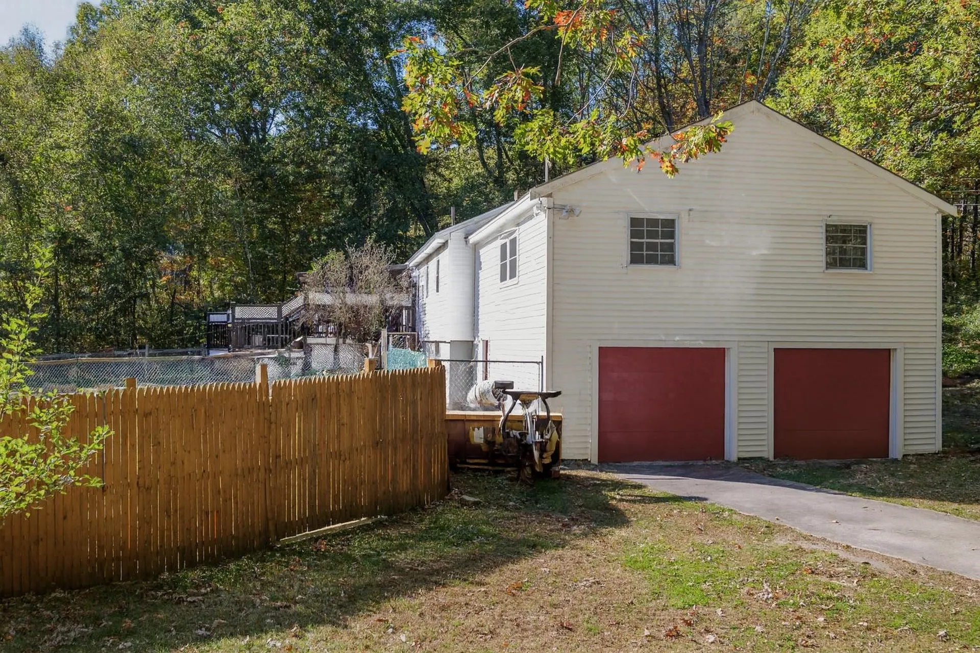 43 Maple Avenue Newton NH 03858