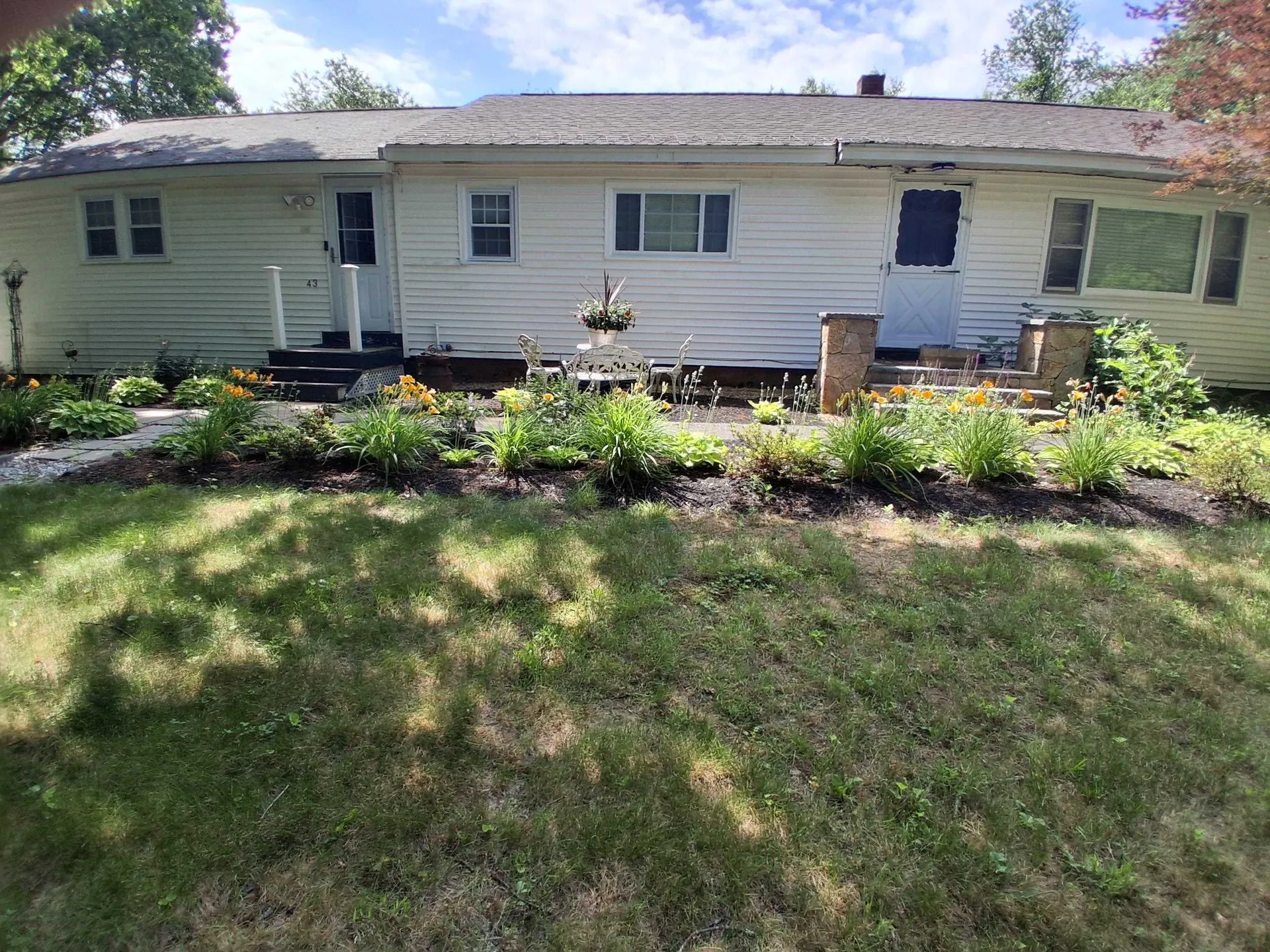 43 Maple Avenue Newton NH 03858