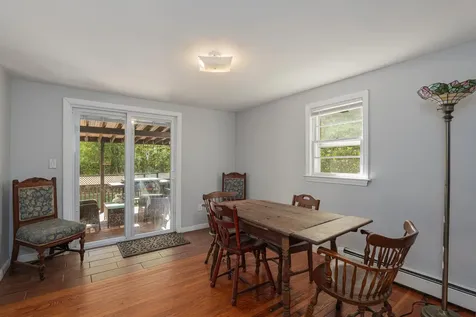 43 Maple Avenue Newton NH 03858