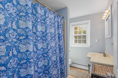 43 Maple Avenue Newton NH 03858