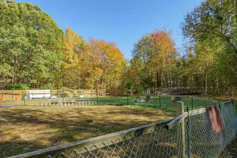 43 Maple Avenue Newton NH 03858