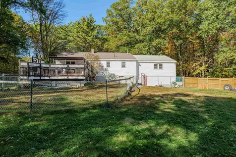 43 Maple Avenue Newton NH 03858