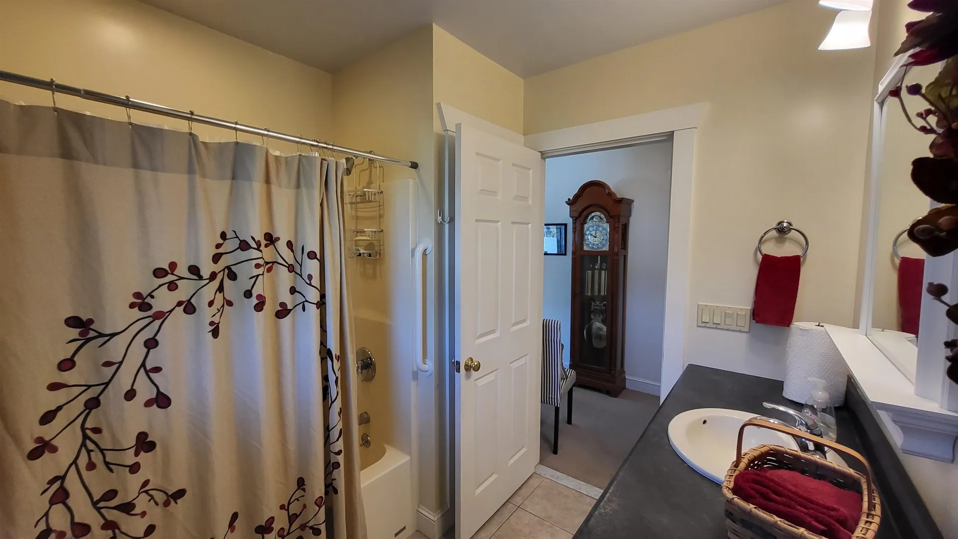 196 East Main Street Conway NH 03818