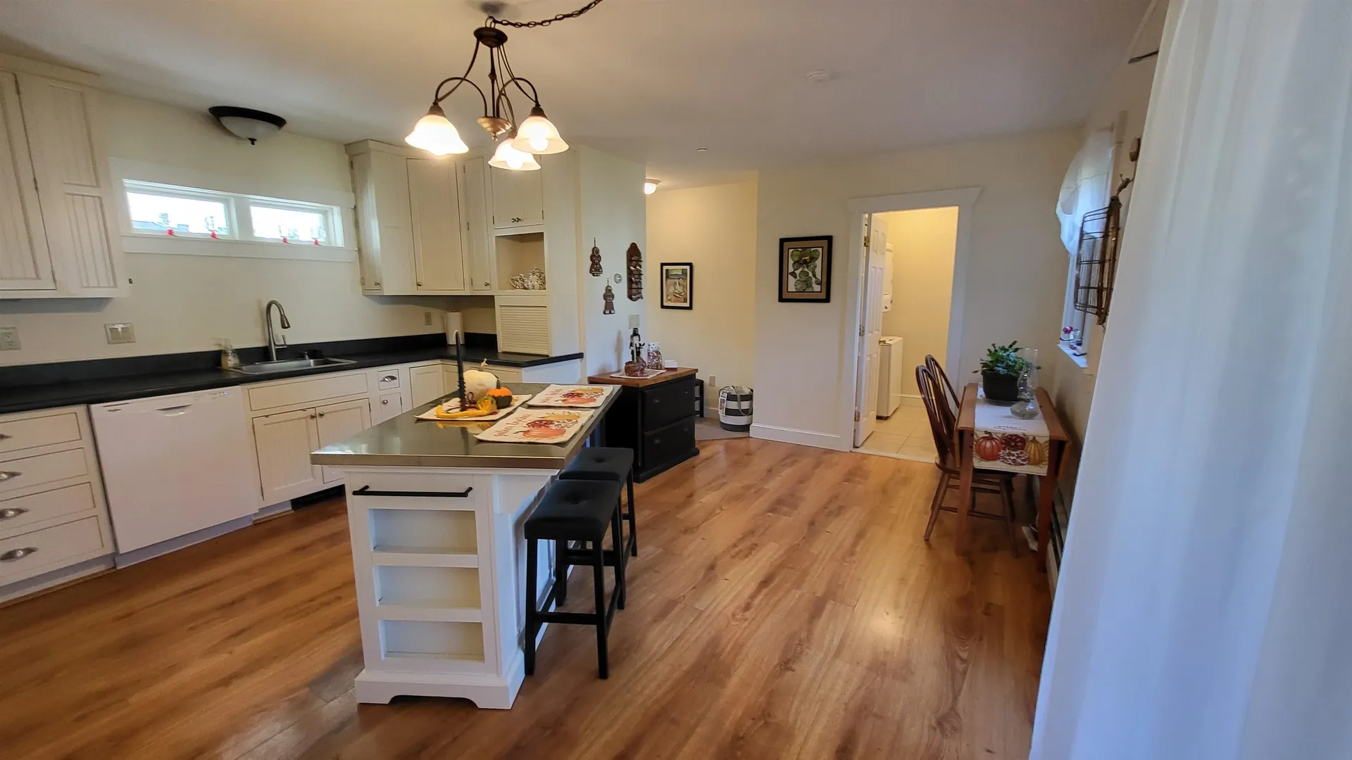 196 East Main Street Conway NH 03818