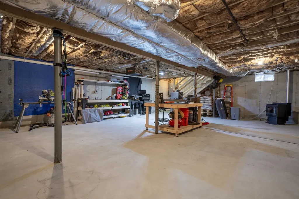 308 Reservoir Road Deering NH 03244