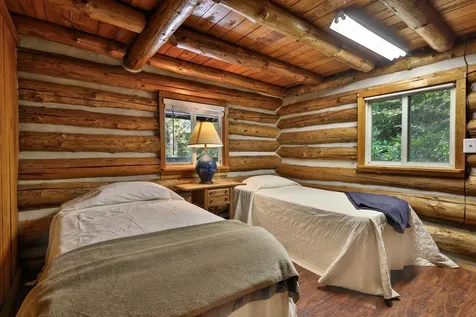 1782 Blackmer Boulevard Stockbridge VT 05772