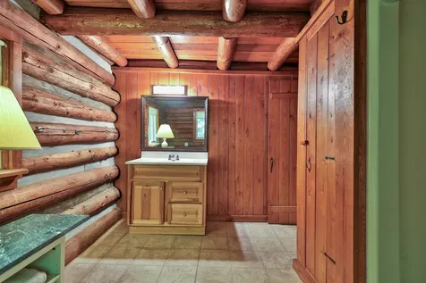 1782 Blackmer Boulevard Stockbridge VT 05772