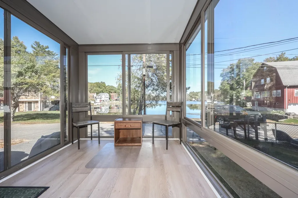 17 Cole Road Windham NH 03087