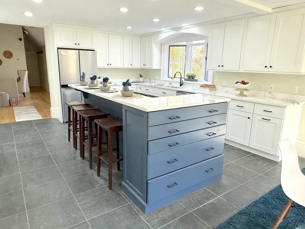 7 Morgan Drive Bow NH 03304