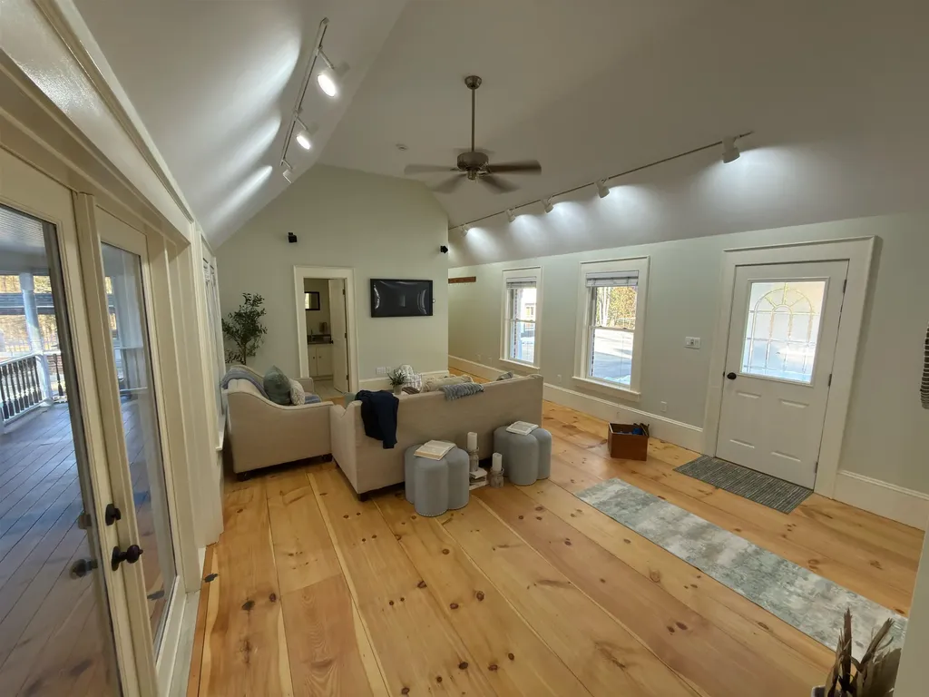 7 Morgan Drive Bow NH 03304